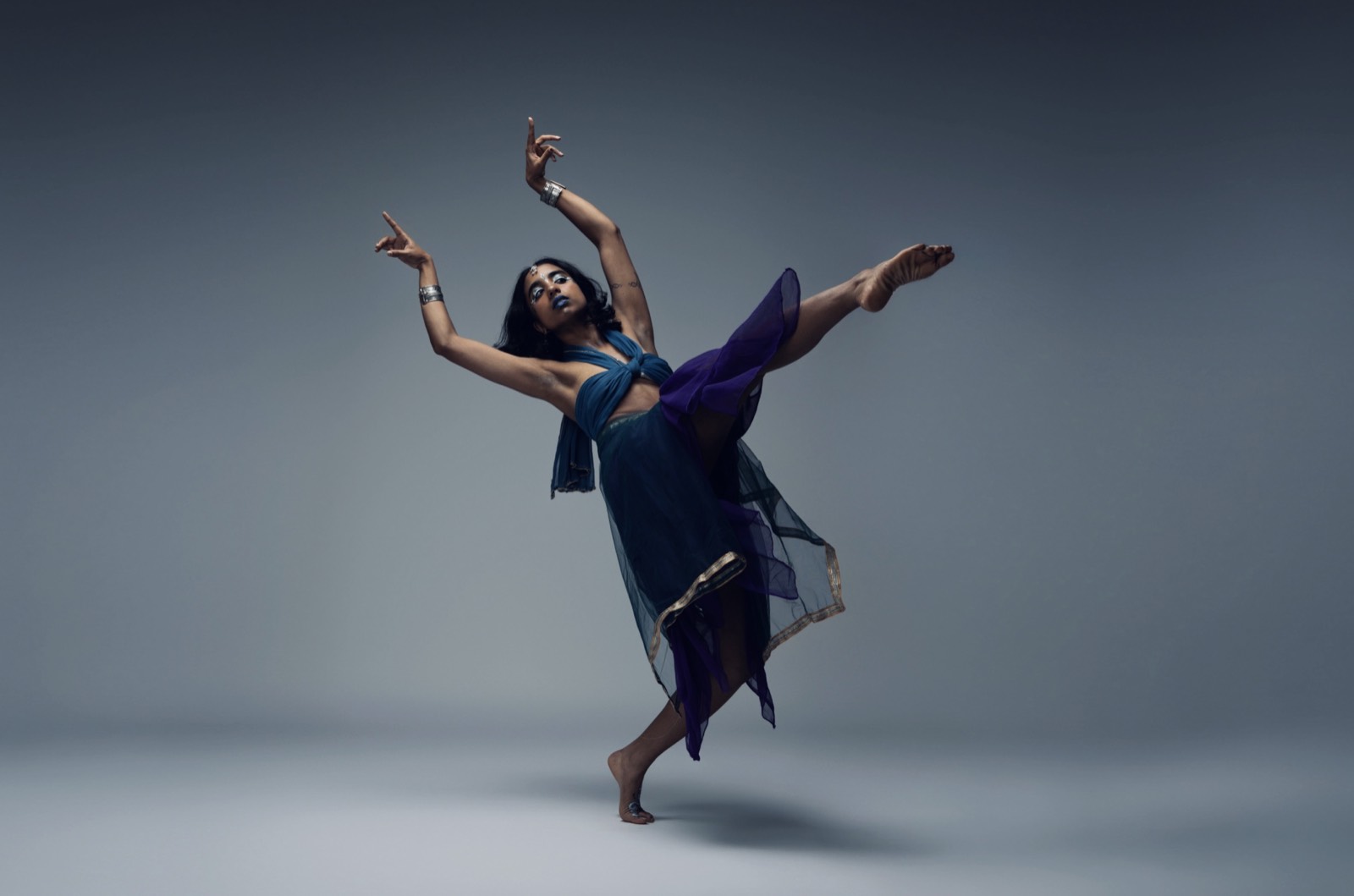 Swetha Chandra performing a Bharatanatyam-influenced dance pose